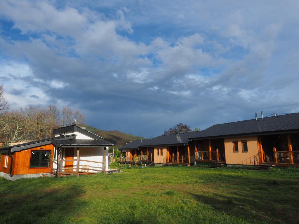 Vila Planet Ancares Candín Exteriér fotografie