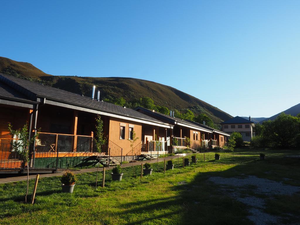 Vila Planet Ancares Candín Exteriér fotografie