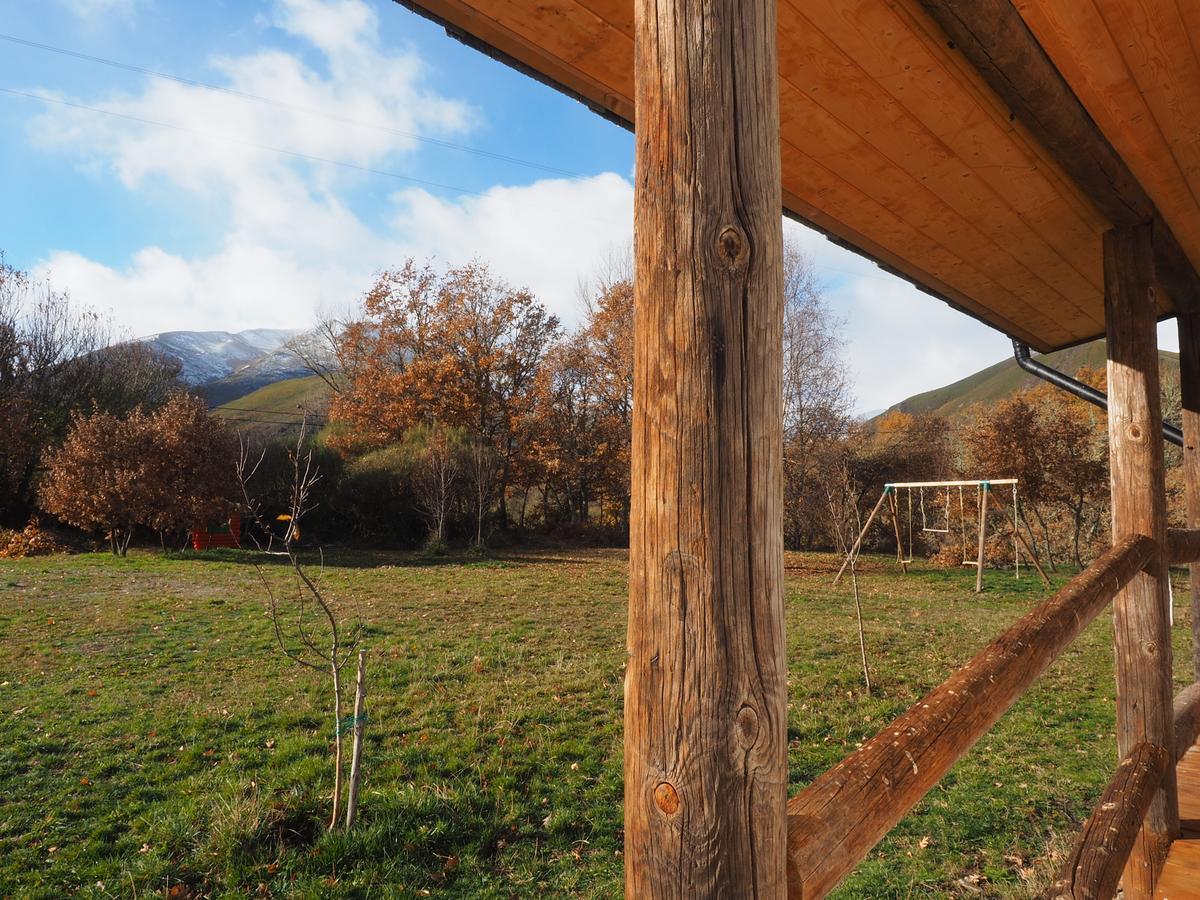 Vila Planet Ancares Candín Exteriér fotografie